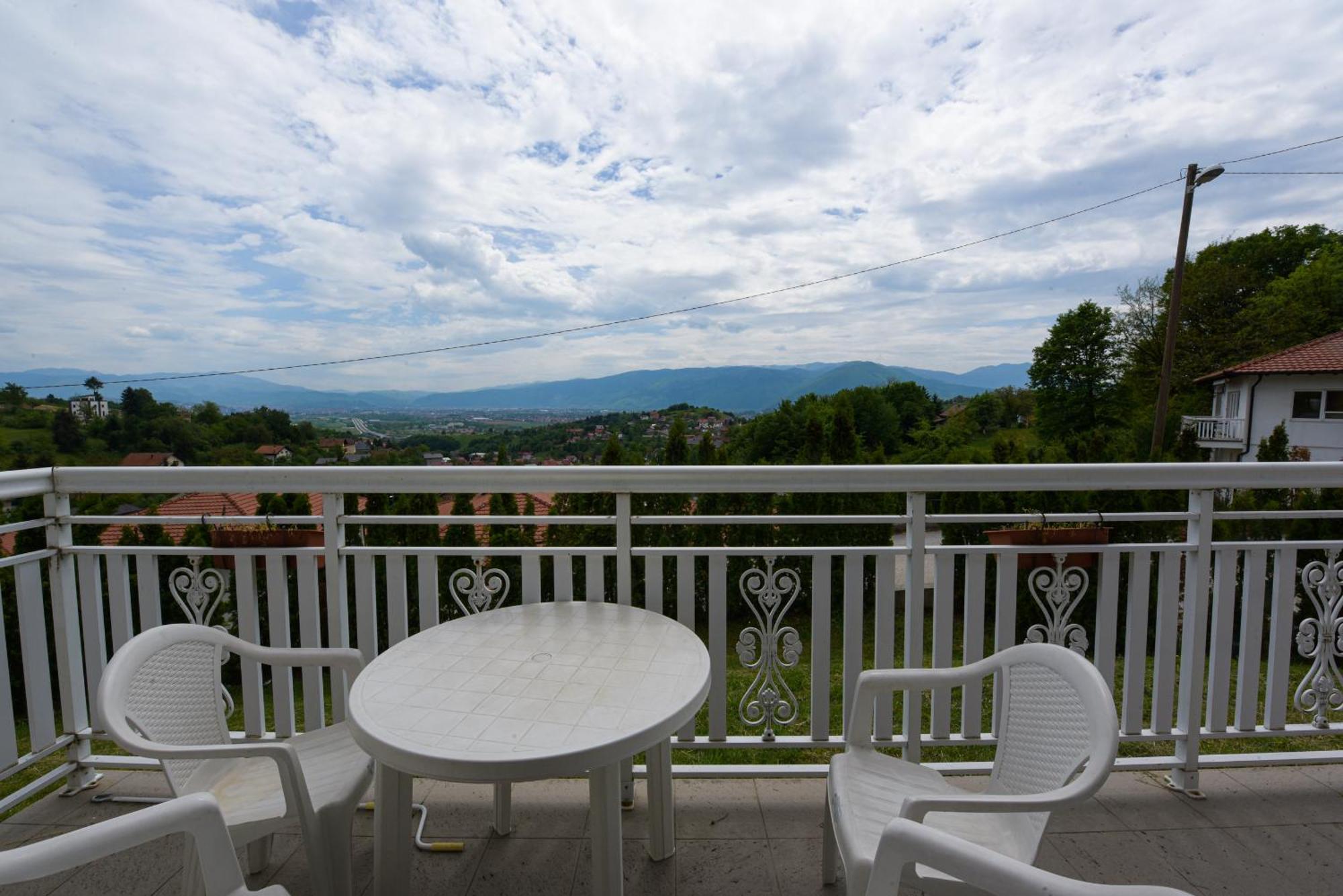 3 * Sarajevo